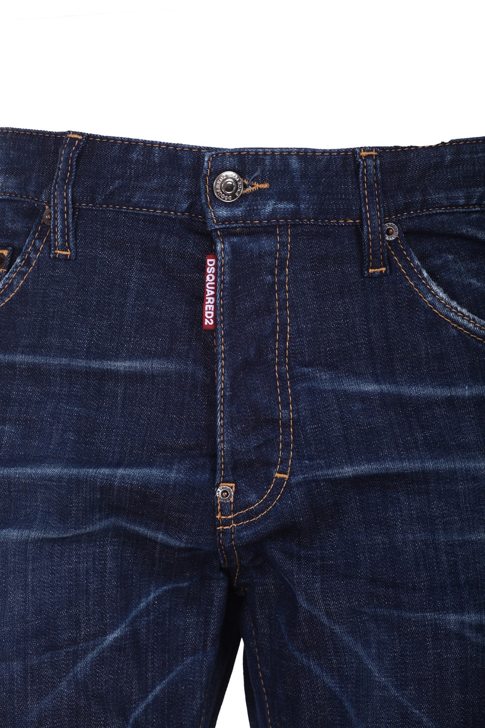 shop DSQUARED2  Jeans: DSQUARED2 jeans in denim di cotone stretch.
Modello Cool Guy.
Vestibilità slim.
Lavaggio used.
Chiusura con bottoni.
Label logata sulla patta.
Etichetta logata sul retro, 24seven.
Misure nella taglia 48: cavallo 22.5 cm, fondo 16.5 cm, lunghezza 102 cm.
Composizione: 98% cotone 2% elastan.
Made in Italy.. S74LB1230 S30342-470 number 4001975
